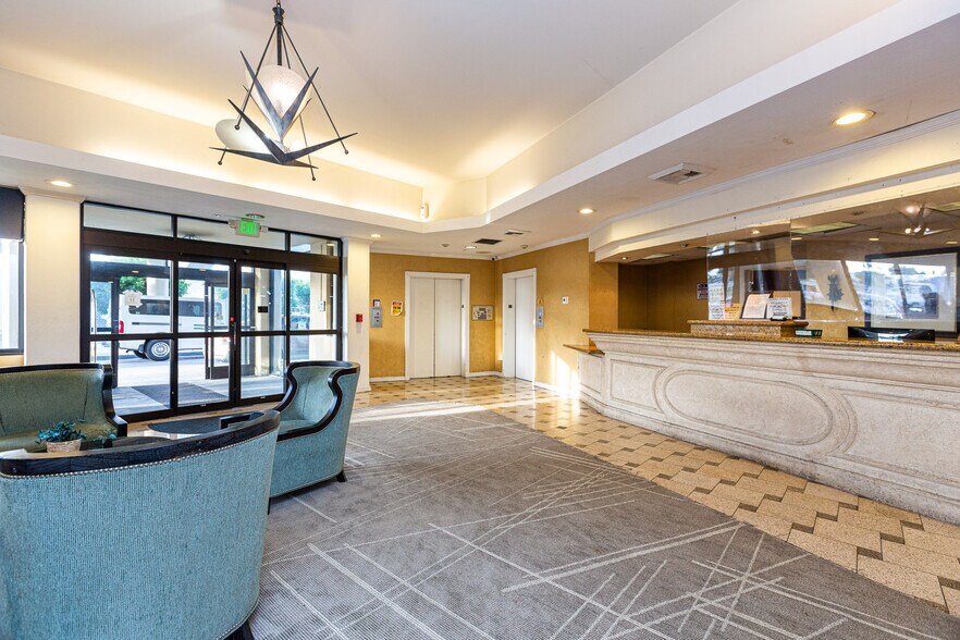 More Photos Of 150 Hegenberger Rd, Oakland Hotel For Sale