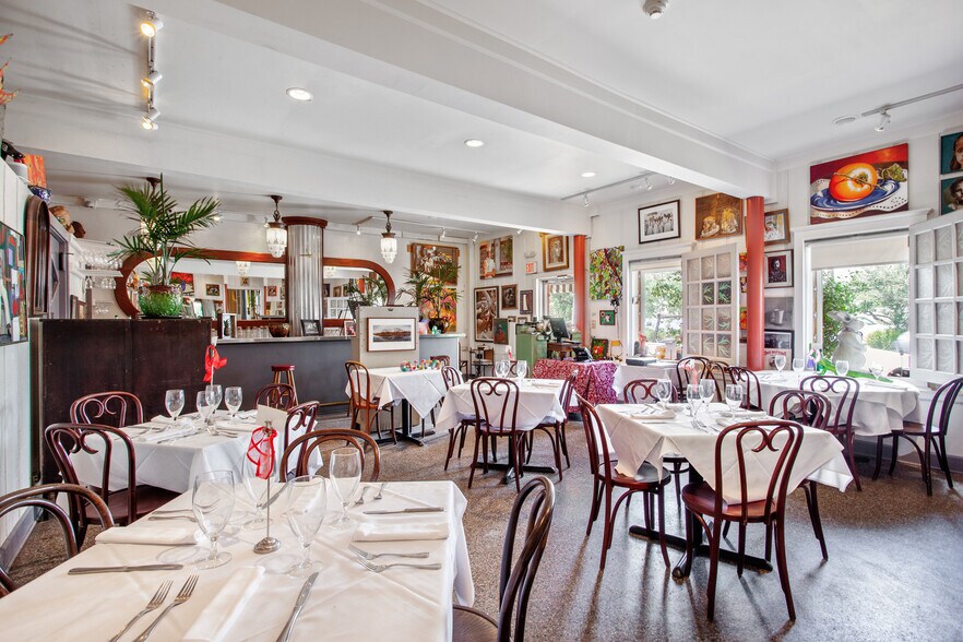 More Photos Of 1413 Upperline St, New Orleans Flex For Sale