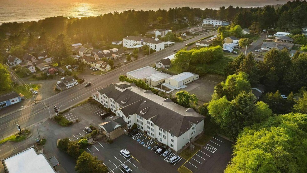 More Photos Of 3430 NE Hwy 101, Lincoln City Hospitality For Sale