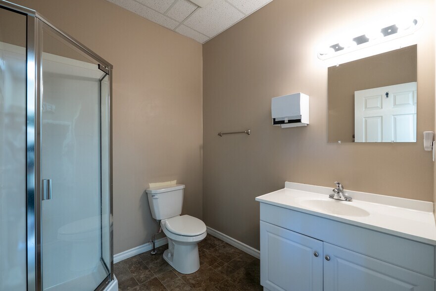 More Photos Of 5492 Production Blvd, Surrey Warehouse For Sale