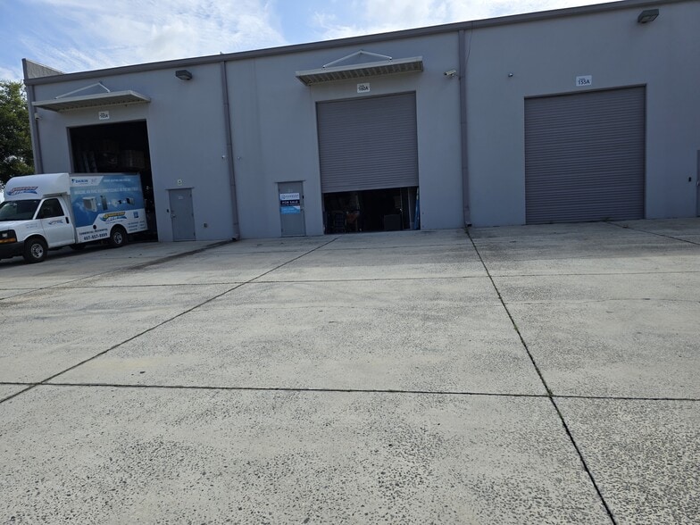 More Photos Of 6457 Hazeltine National Dr, Orlando Warehouse For Sale