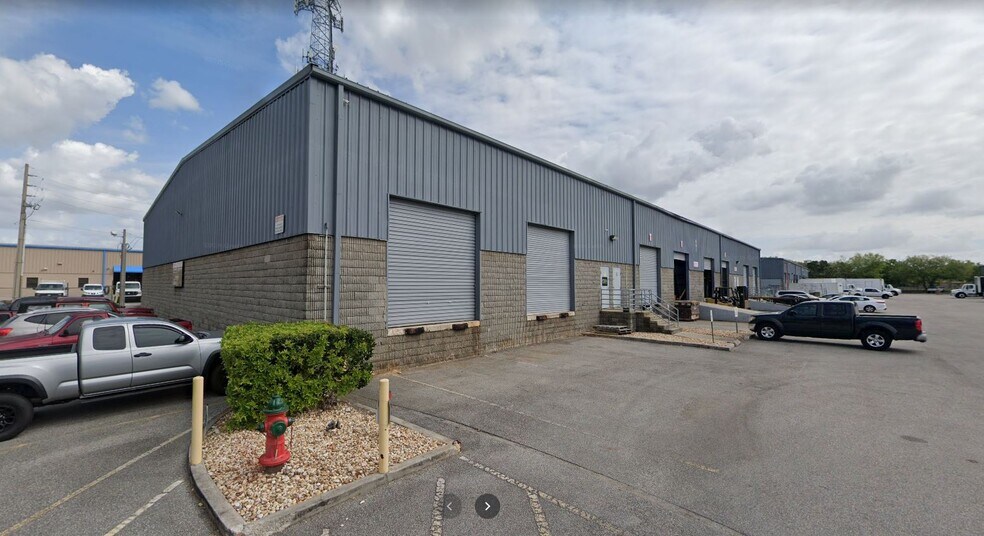 More Photos Of 601 Triumph Ct, Orlando Warehouse For Lease