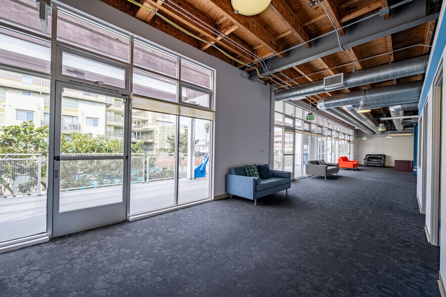 More Photos Of 820 Broadway, Santa Monica Loft Creative Space For Lease