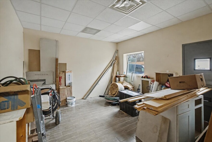 More Photos Of 17 Vreeland St, Lodi Office For Sale