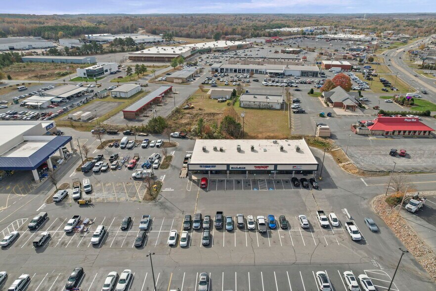 More Photos Of 814 NC Highway 24 27 Byp, Albemarle General Retail For Lease