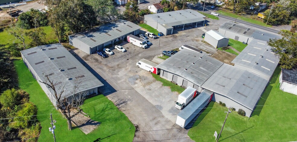More Photos Of 2565 Halls Mill Rd, Mobile Warehouse For Lease