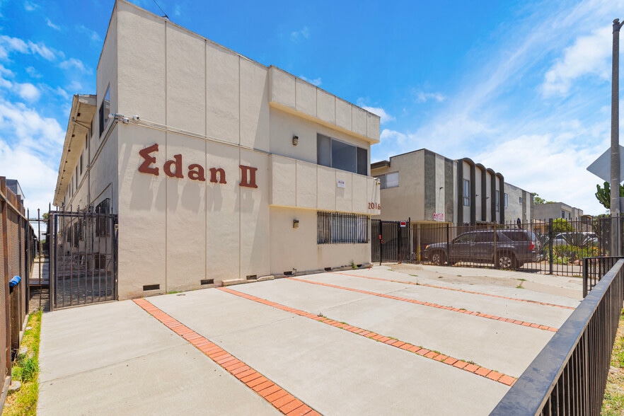 More Photos Of 2016 S Bedford St, Los Angeles Apartments For Sale