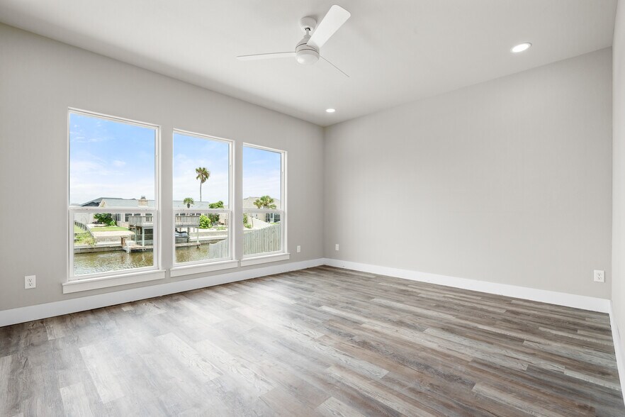 More Photos Of 15501 Cruiser Units st, Corpus Christi Multifamily For Sale