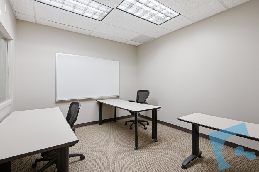 More Photos Of 250 Decker Dr, Irving Office For Lease