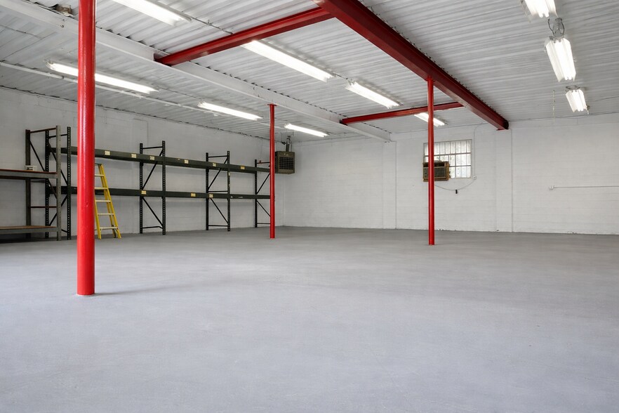 Primary Photo Of 238 West St, South Hackensack Warehouse For Lease