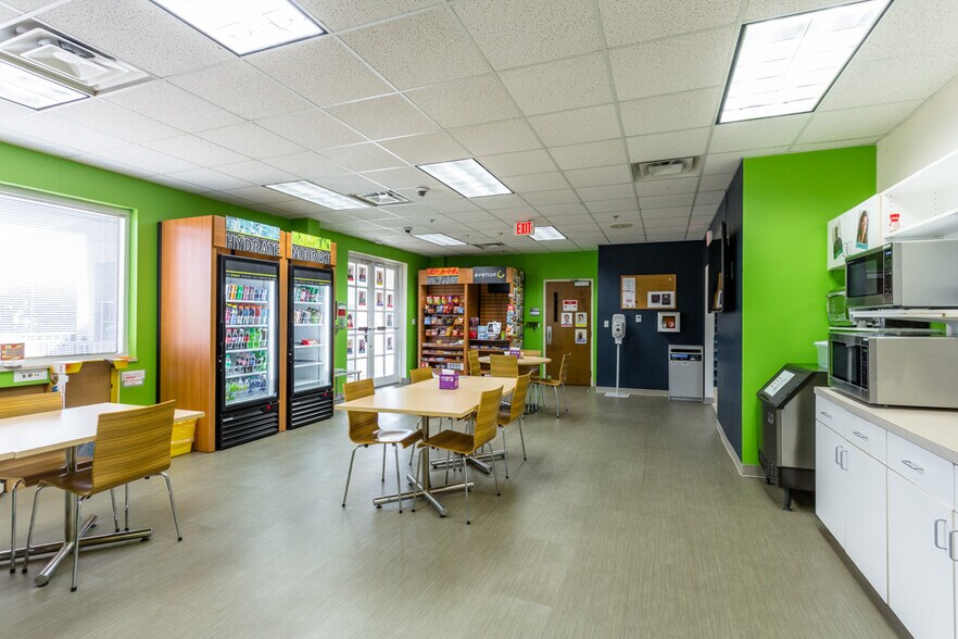 More Photos Of 1450 Technology Dr, Harrisonburg Office For Sale