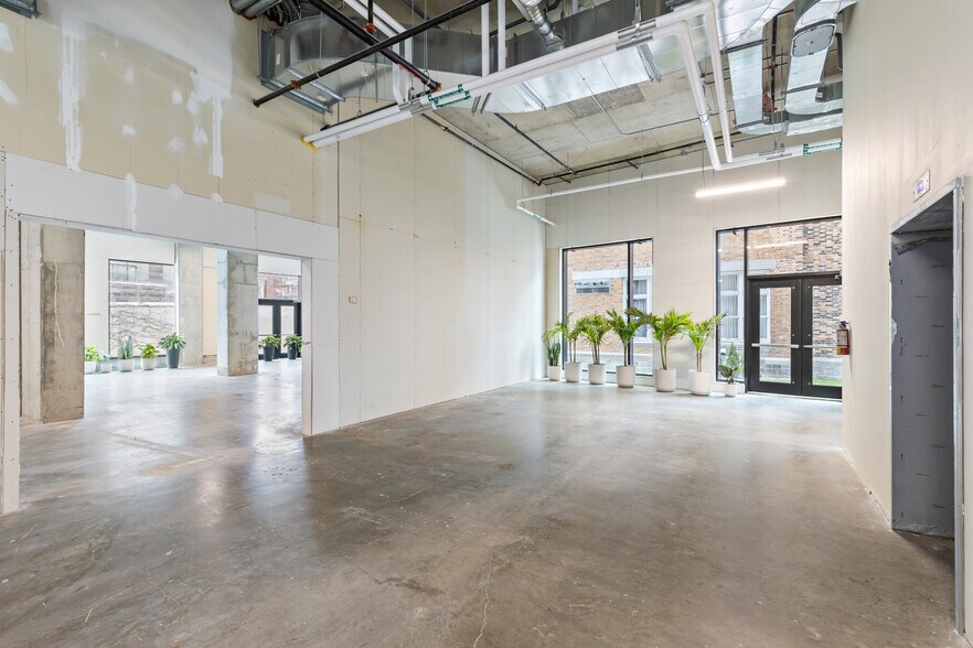 More Photos Of 530 St Saint-Hubert, Montréal Apartments For Lease
