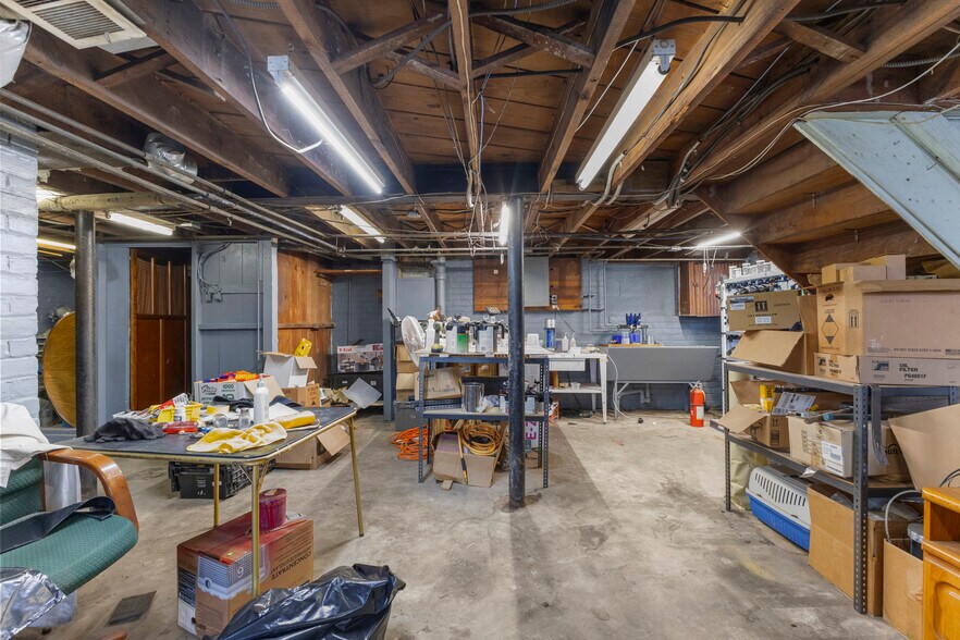 More Photos Of 17310 E 9 Mile Rd, Eastpointe Freestanding For Sale