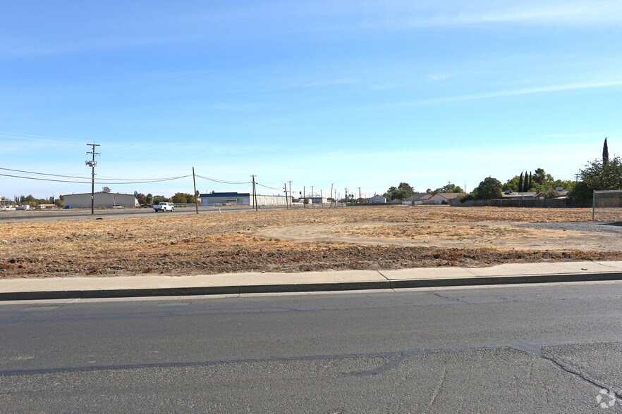 Primary Photo Of 602-604 Texas Ave, Los Banos Land For Sale