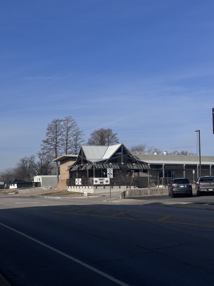 Primary Photo Of 1529 E 3rd St, Tulsa Warehouse For Lease