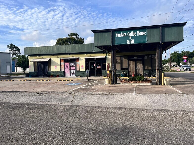 More Photos Of 4000 Lincoln Ave, Groves Restaurant For Sale