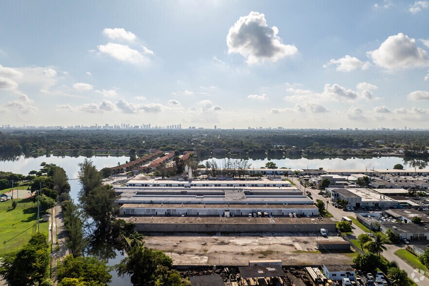 More Photos Of 2111 NW 141st St, Opa Locka Land For Lease