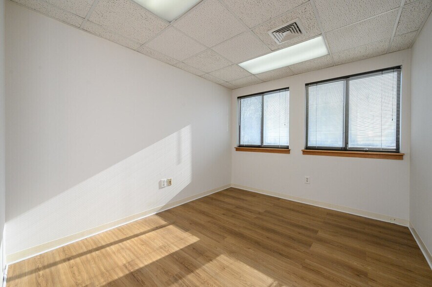 More Photos Of 176-182 Tamarack Cir, Skillman Medical For Sale