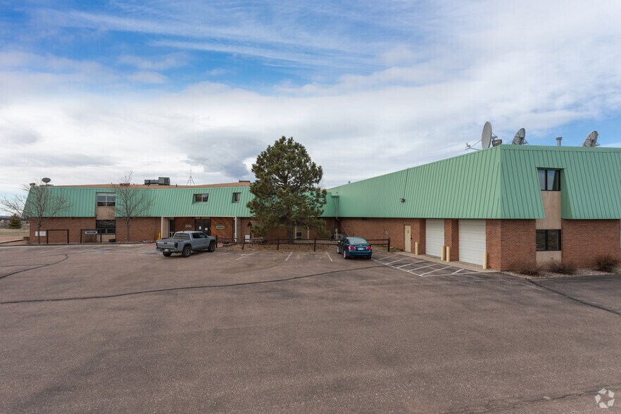 More Photos Of 14960 Woodcarver Rd, Colorado Springs Office For Sale