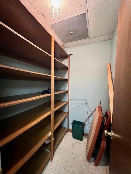 More Photos Of 140 Front Street, Newark Medical For Sale