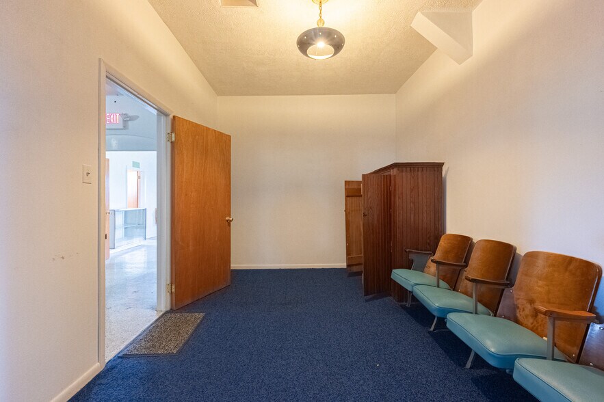 More Photos Of 82 Mill St, Mays Landing Restaurant For Sale