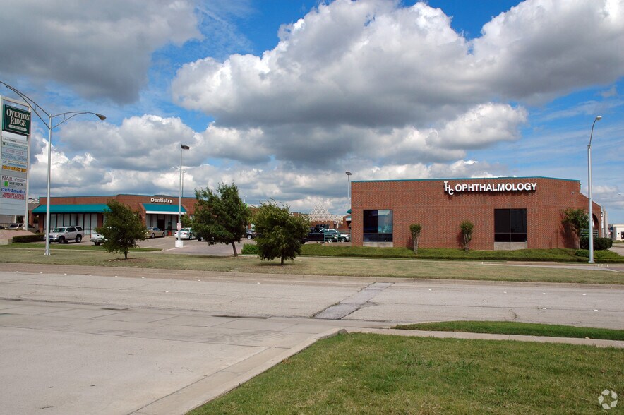 More Photos Of 4922-4274 Overton Ridge Blvd, Fort Worth Unknown For Lease
