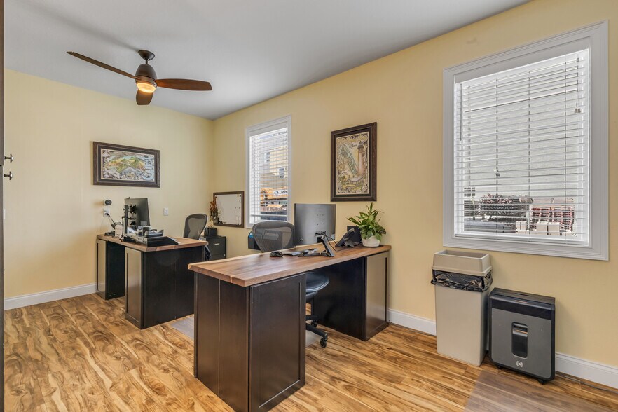 More Photos Of 136 Julia St, New Smyrna Beach Flex For Sale