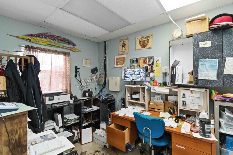 More Photos Of 362 W Dearborn St, Englewood Storefront For Sale