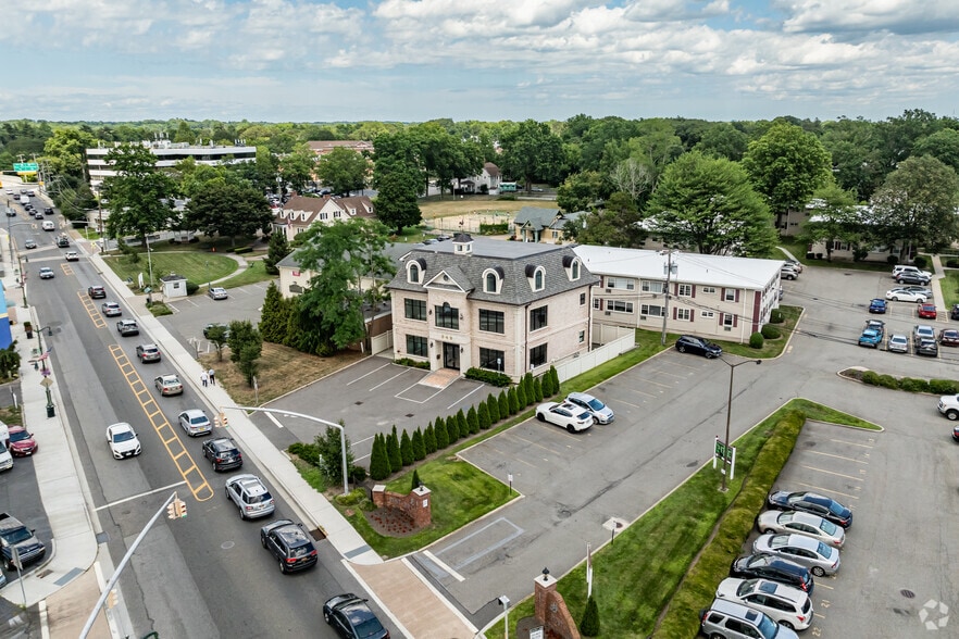 More Photos Of 342 Post Ave, Westbury Office For Lease