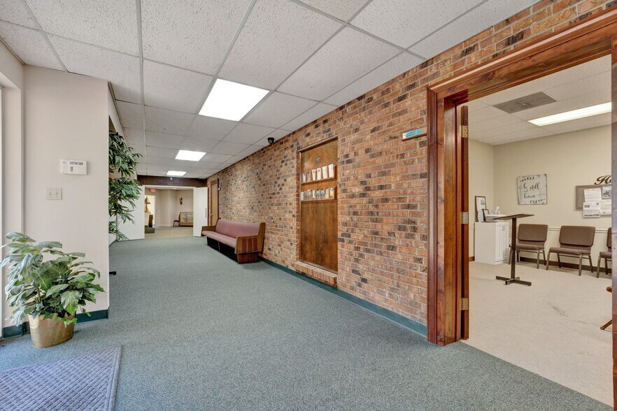 More Photos Of 3232 Covington Pike, Memphis Religious Facility For Sale