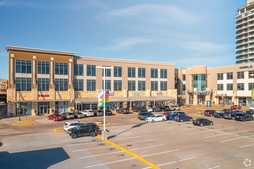 More Photos Of 8180 Park Ln, Dallas Office For Lease