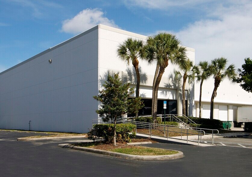 More Photos Of 1501 W Copans Rd, Pompano Beach Warehouse For Lease