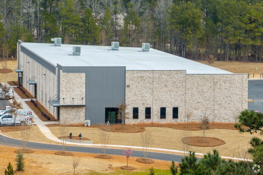 More Photos Of 1400 Senoia Rd, Tyrone Unknown For Lease