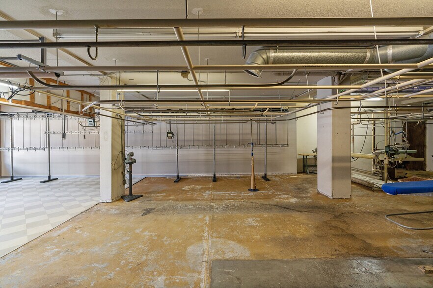 More Photos Of 3605-3611 Buchanan St, San Francisco Storefront Retail Residential For Sale