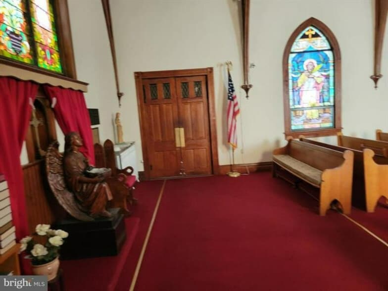 More Photos Of 120 W 4th St, Mount Carmel Religious Facility For Sale