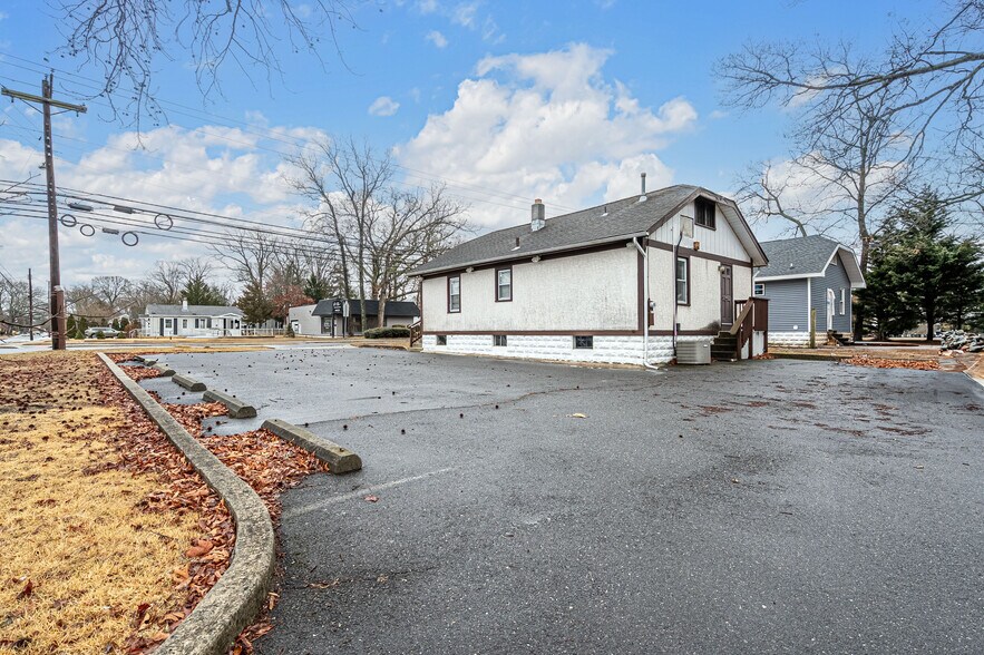 More Photos Of 1001 New Rd, Northfield Office For Sale
