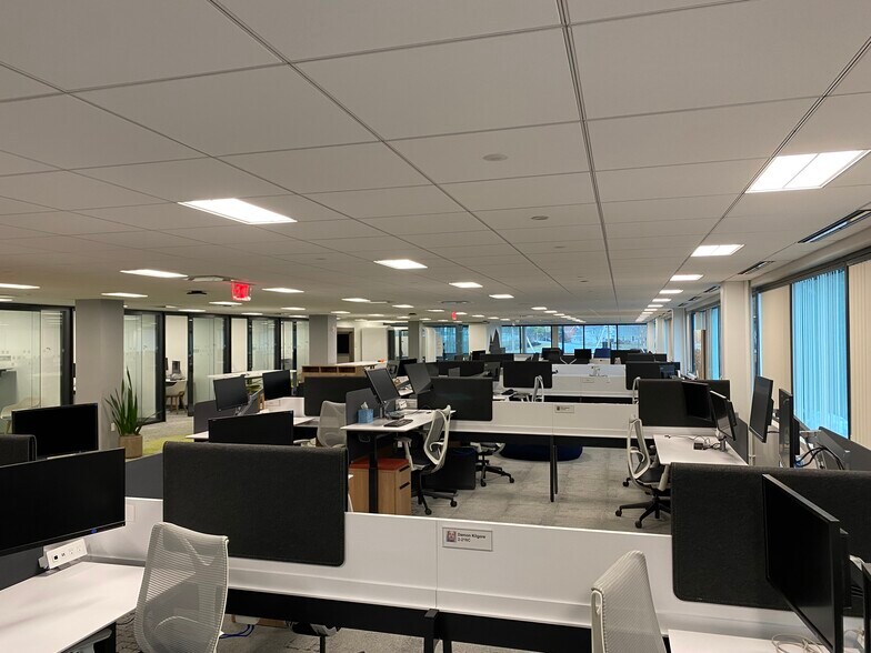 More Photos Of 1 Northeastern Blvd, Salem Office For Lease