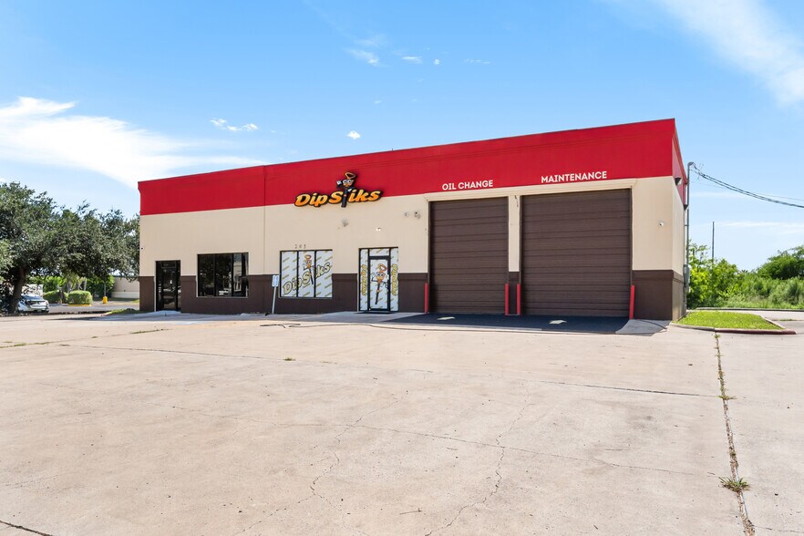 Primary Photo Of 205 N Loop 499, Harlingen Auto Repair For Sale