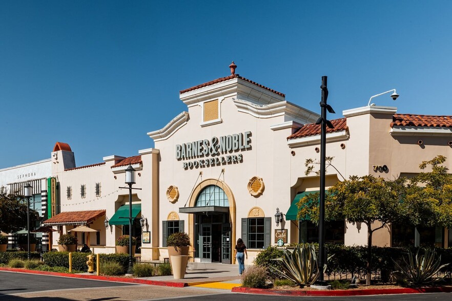 More Photos Of 2015 Birch Rd, Chula Vista Unknown For Lease