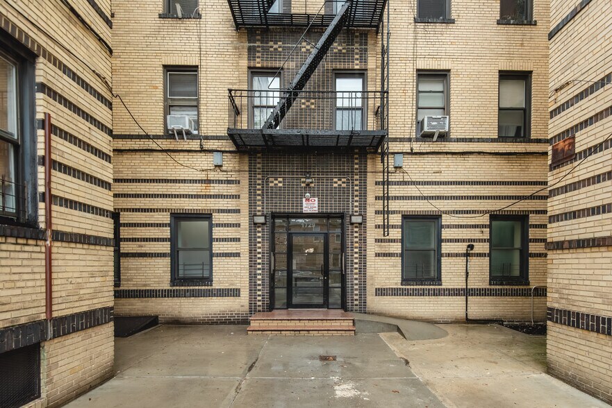 More Photos Of 1729 67th St, Brooklyn Apartments For Sale
