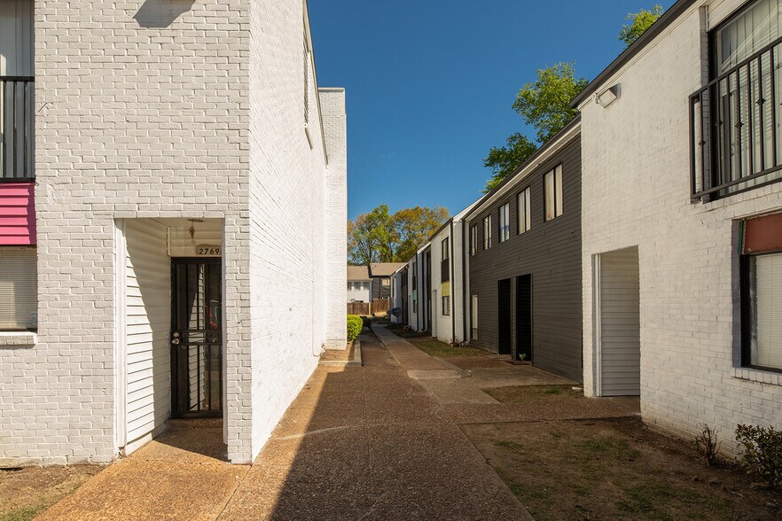 More Photos Of 2780 Raleigh-Lagrange Rd, Memphis Apartments For Sale