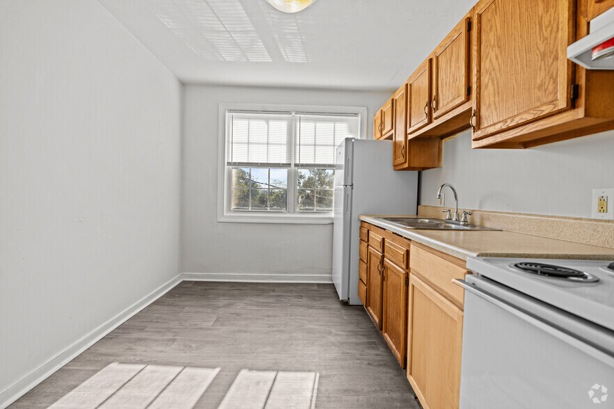 More Photos Of 3817 George Washington Hwy, Portsmouth Apartments For Sale
