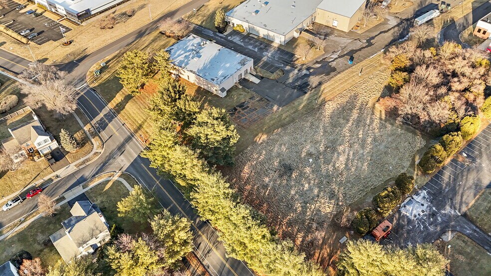 More Photos Of 2 Pheasant Run, Newtown Research And Development For Sale