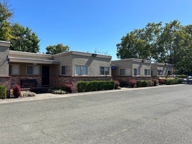 More Photos Of 170 Sotoyome St, Santa Rosa Medical For Sale