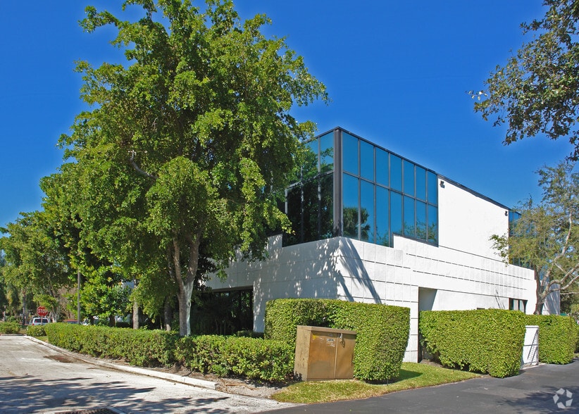 More Photos Of 1208 W Newport Center Dr, Deerfield Beach Medical For Sale