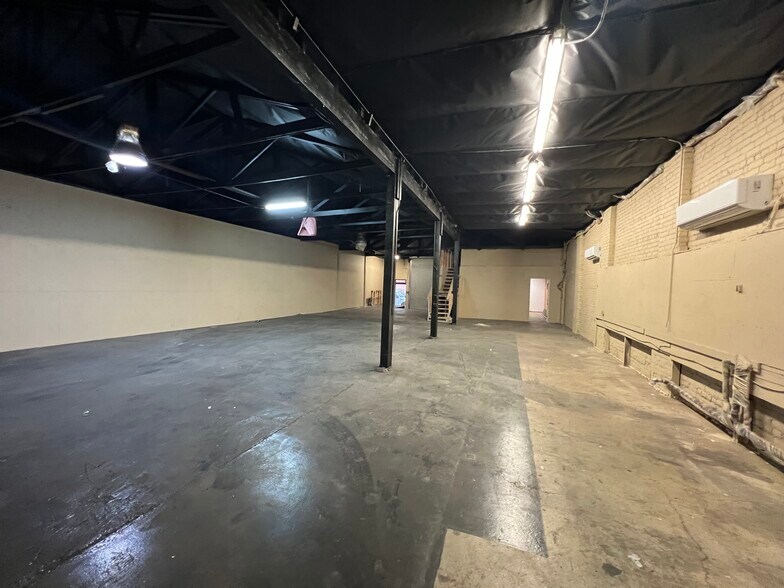 More Photos Of 2118 19th St, Sacramento Light Distribution For Lease
