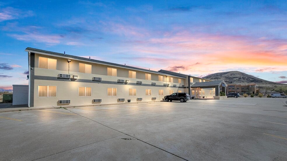 More Photos Of 40 N 2600 W, Hurricane Hotel For Sale