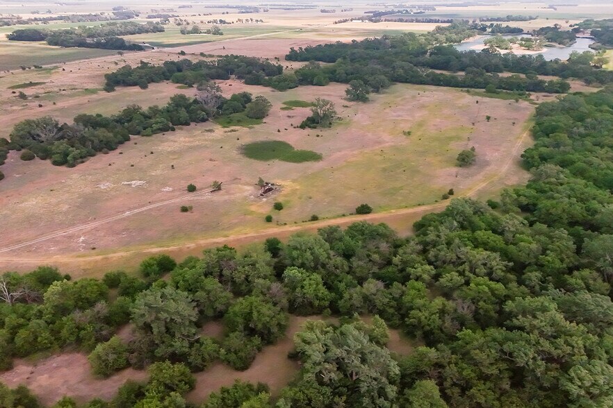 More Photos Of 9111 Long View Road, Burrton Land For Sale