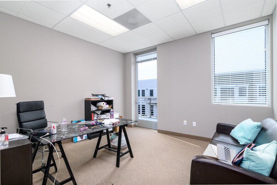 More Photos Of 28348 Constellation Rd, Valencia Warehouse For Sale