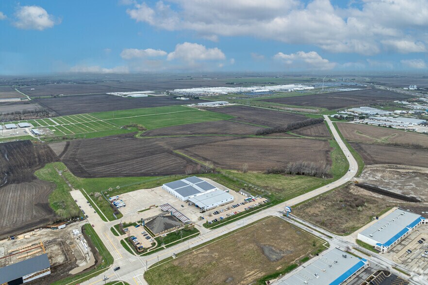 More Photos Of 1021 Wylie Dr, Bloomington Land For Sale